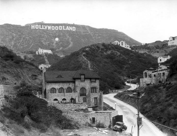 Hollywoodland-homes-1930s1.jpg