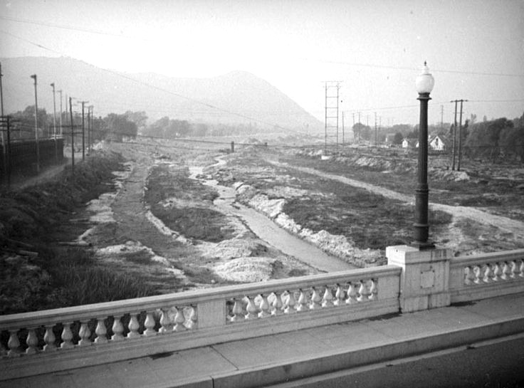 Los-Angeles-River-Before-It-Was-Paved-in